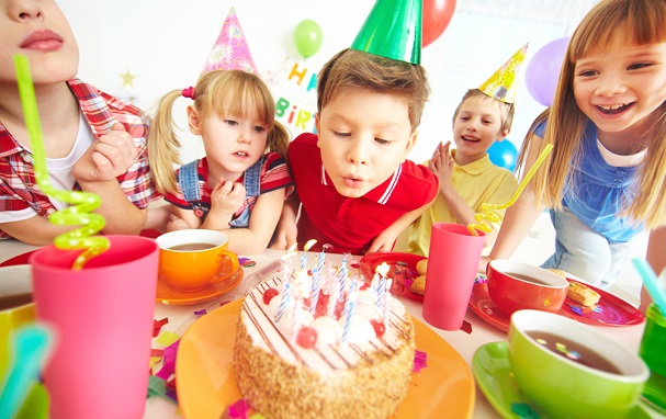 Happy Birthday for kids souqalmal.com - Modèle de texte pour un anniversaire